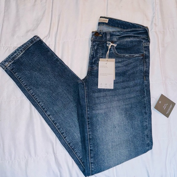 Oliver Logan | Chester Low Rise Slim Straight Jeans - Picture 4 of 7